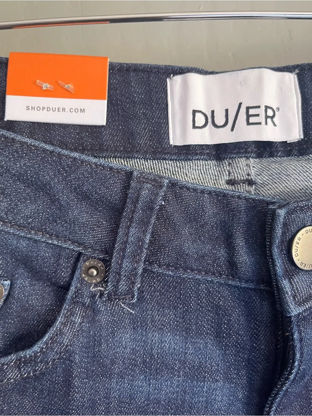 NWT DU/ER Women’s Performance Denim Slim Straight Nostalgia Tone Size W28 L32 - Picture 4 of 15